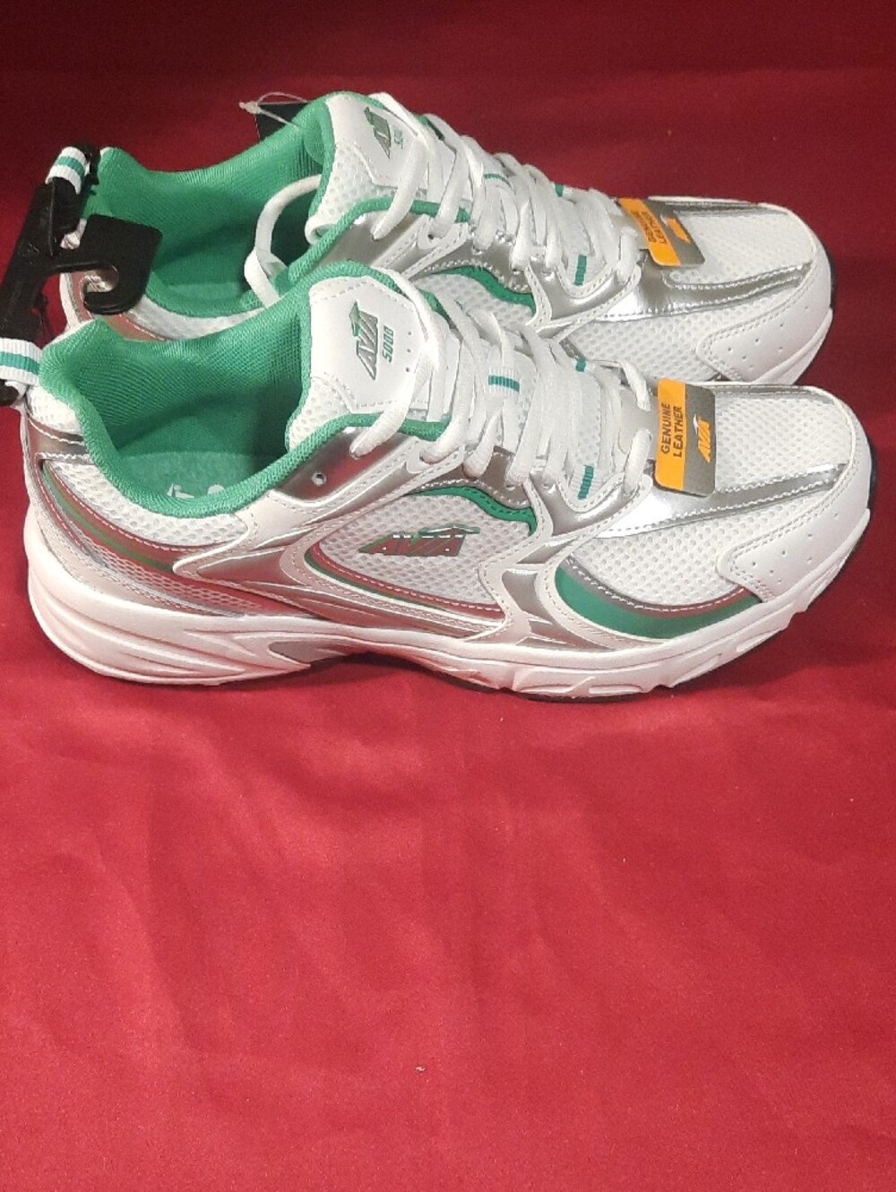 Mens Avia White and Green Running Sneakers Size 11 - Picture 3 of 6